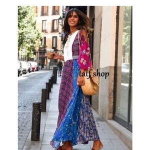 COPY - NWTS Zara Dress *Midi flowy contrast print…